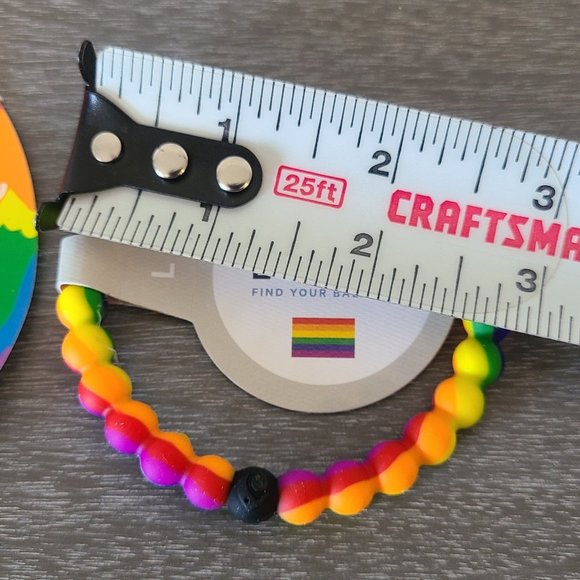 Lokai Bracelet Rainbow Swirl NWT Size Large Fashion Silicone Slip On - Picture 4 of 5